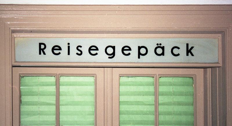 40,_Wurzen,_Bahnhof,_3.12.1996.jpg