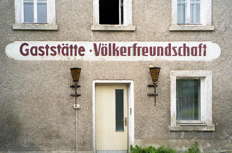 Deutscheinsiedel,_Neuhausener_Str._3,_27.7.1999.jpg