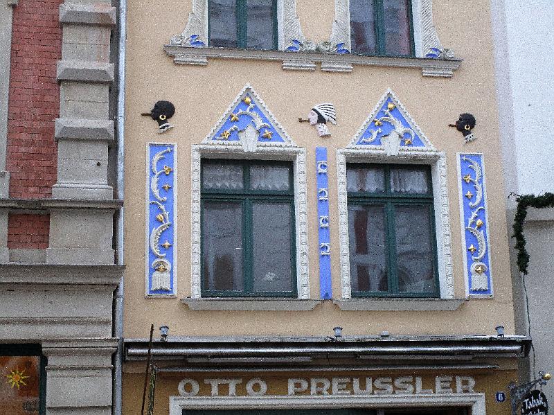 Schwerin,_Friedrichstraße,_20.1.2016.jpg - Tabakwarengeschäft (Foto A. Ferchland)